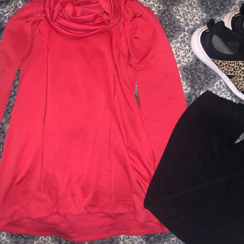 Dry fit type workout material size sm/md brand CALIA